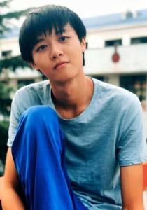 董博的照片