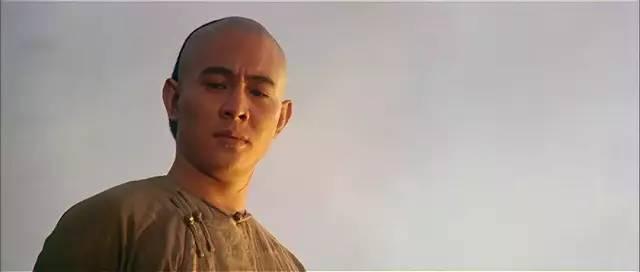 70年来,武侠片里黄飞鸿被拍了无数版,可成为经典的也只有2版!