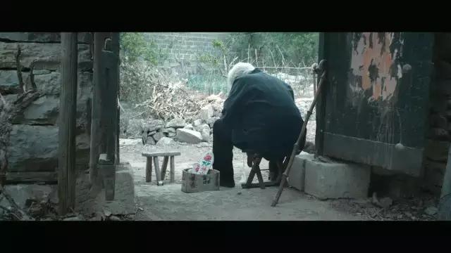 直击农村“葬礼”陋习!这部国产佳片,观后引人深思