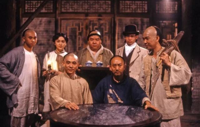 70年来,武侠片里黄飞鸿被拍了无数版,可成为经典的也只有2版!