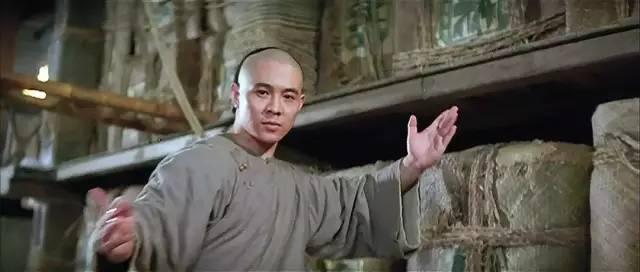 70年来,武侠片里黄飞鸿被拍了无数版,可成为经典的也只有2版!