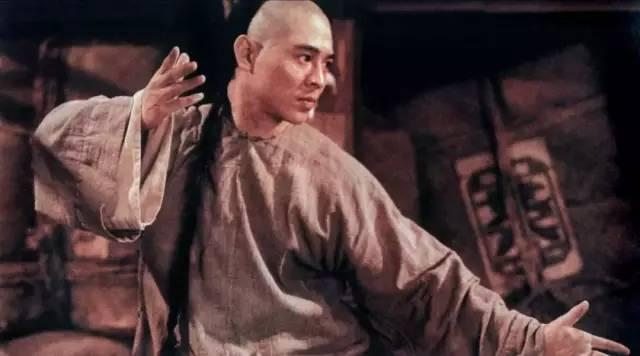 70年来,武侠片里黄飞鸿被拍了无数版,可成为经典的也只有2版!