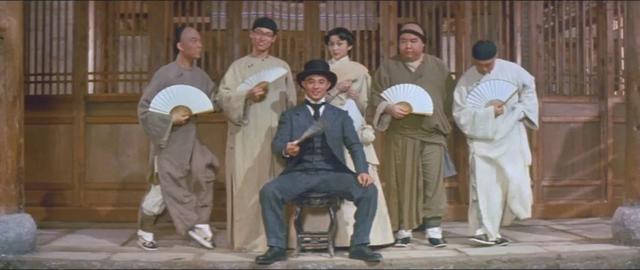 70年来,武侠片里黄飞鸿被拍了无数版,可成为经典的也只有2版!