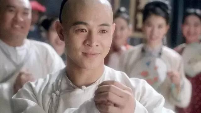 70年来,武侠片里黄飞鸿被拍了无数版,可成为经典的也只有2版!