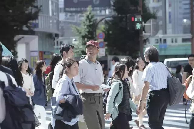 你是不是也经常想起你曾经错过的那些人?